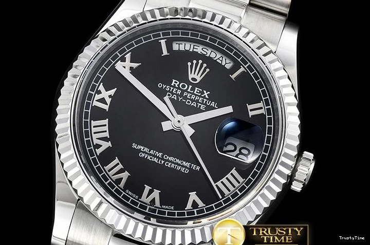 1002 RDD0215C – DayDate 36mm Affordable 686